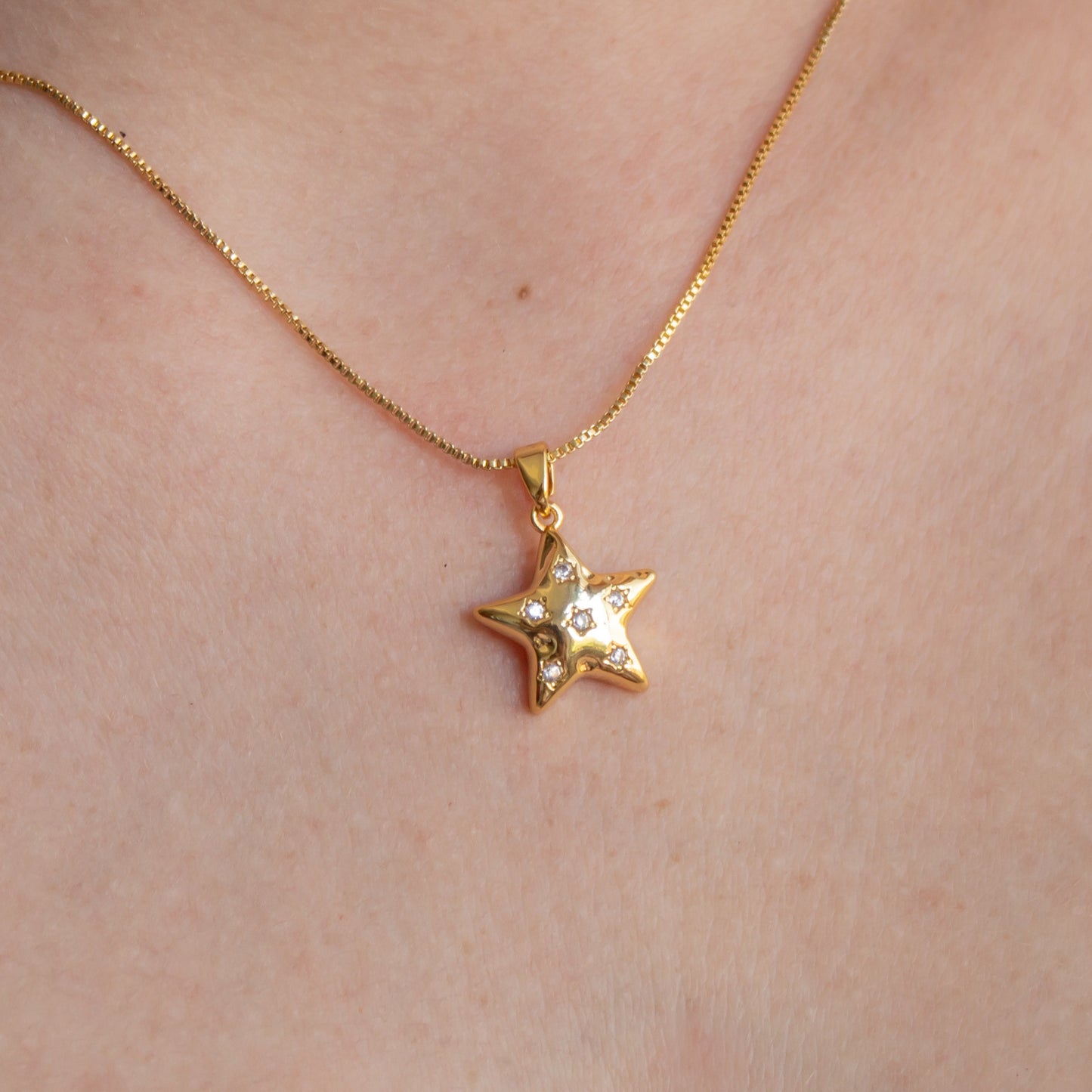 COLLAR ESTRELLITAS